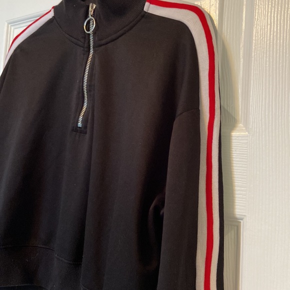 Kendall & Kylie cropped sweat - Picture 4 of 7